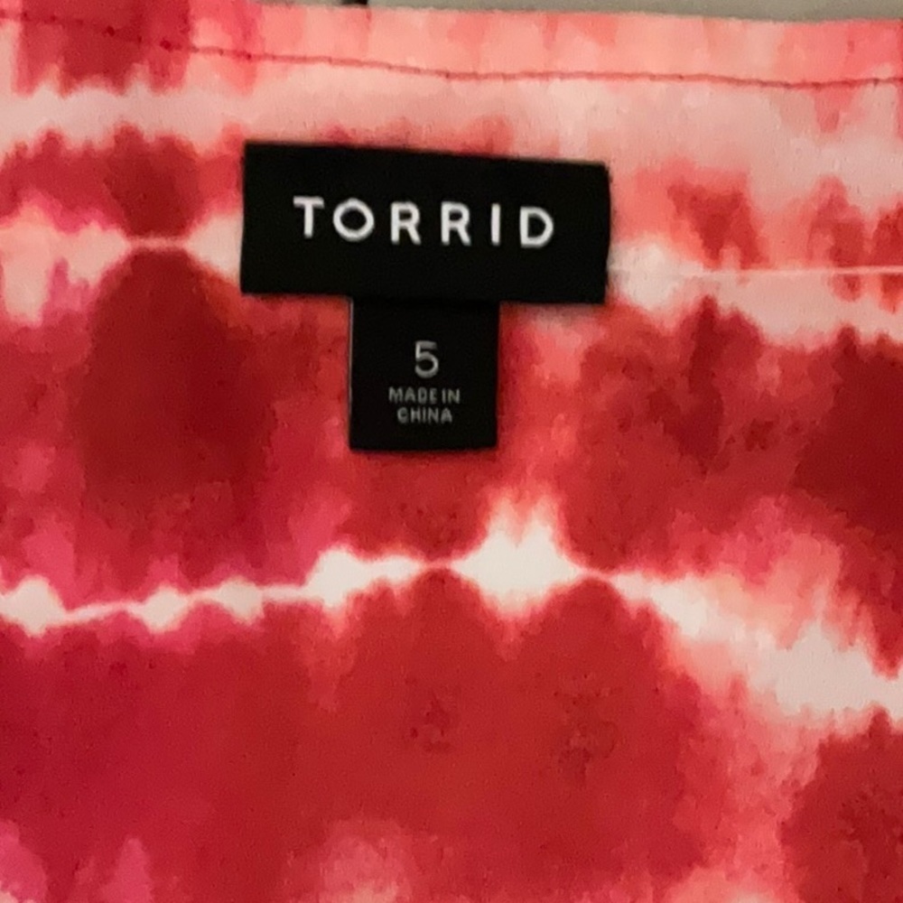 Torrid Georgette Tulip Sleeve Top Size 5 - Picture 5 of 11